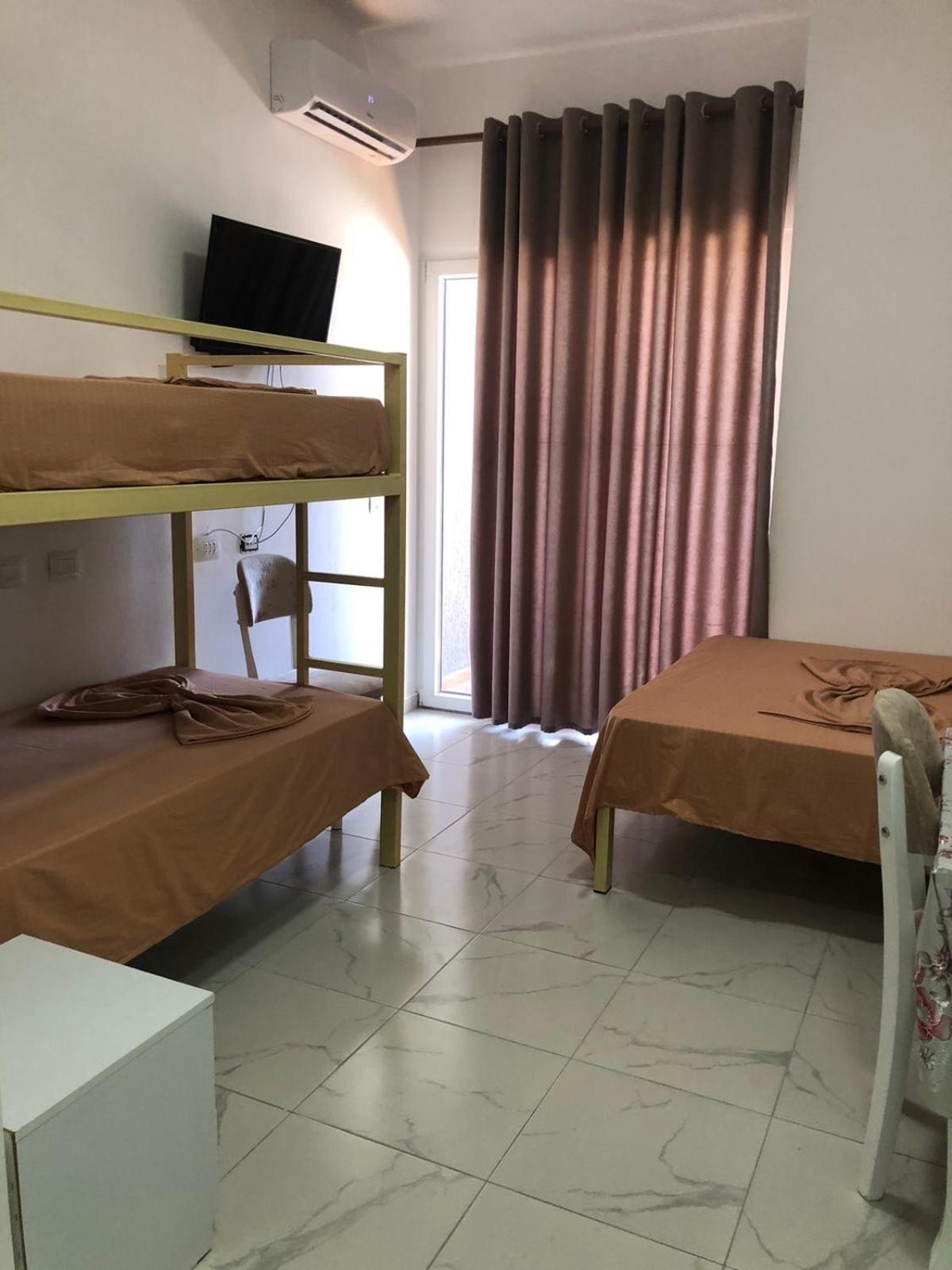 Xhuli Apartament *