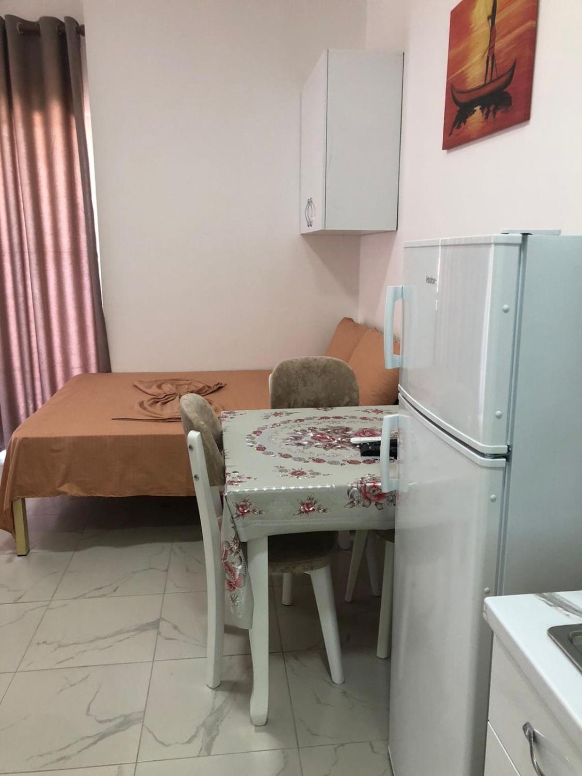Xhuli Apartament *